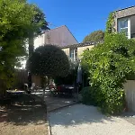 Ancienne Colonie Dans Le Centre De St Denis D'oleron 別荘