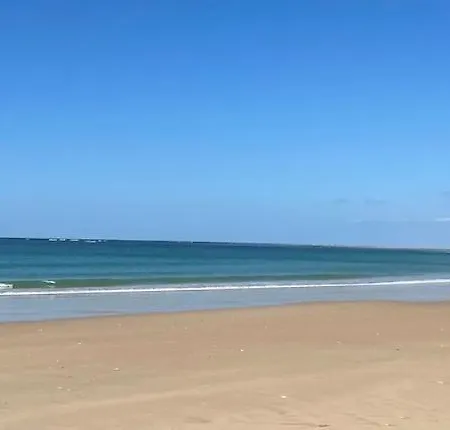 Hébergement de vacances Ancienne Colonie Dans Le Centre De St Denis D'oleron