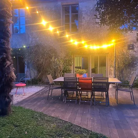 Ancienne Colonie Dans Le Centre De St Denis D'oleron *