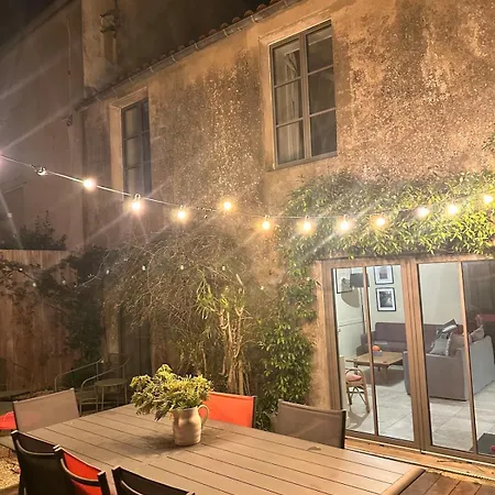 Ancienne Colonie Dans Le Centre De St Denis D'oleron * Saint-Denis-dʼOléron