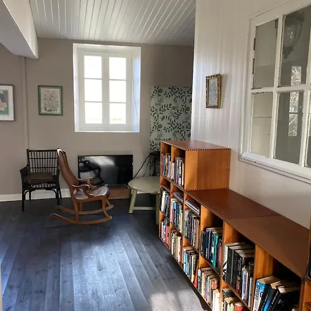 Hébergement de vacances Ancienne Colonie Dans Le Centre De St Denis D'oleron