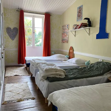 Ancienne Colonie Dans Le Centre De St Denis D'oleron Hébergement de vacances