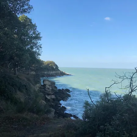 Hébergement de vacances Ancienne Colonie Dans Le Centre De St Denis D'oleron *