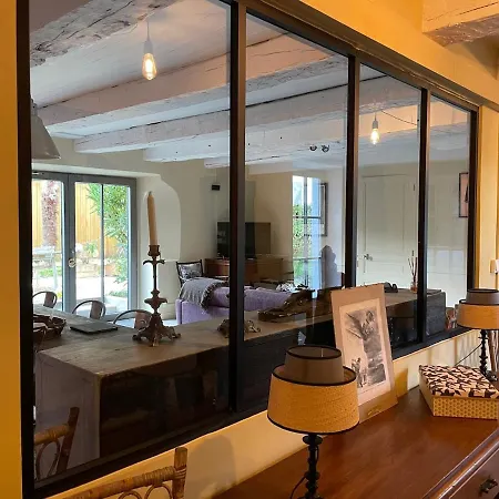 Hébergement de vacances Ancienne Colonie Dans Le Centre De St Denis D'oleron Saint-Denis-dʼOléron