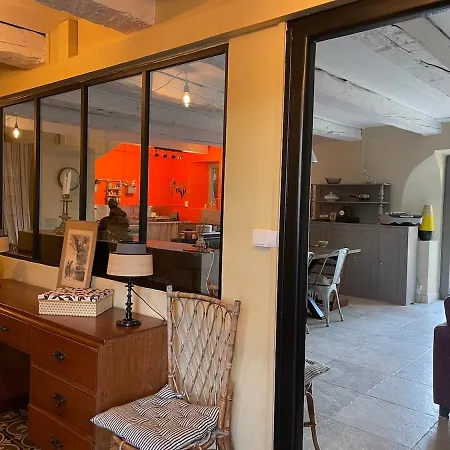 Ancienne Colonie Dans Le Centre De St Denis D'oleron Hébergement de vacances Saint-Denis-dʼOléron