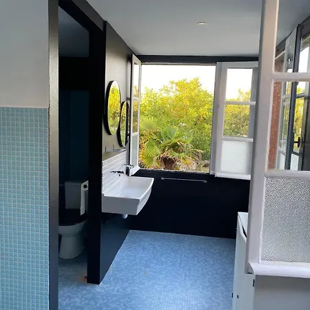 Ancienne Colonie Dans Le Centre De St Denis D'oleron *